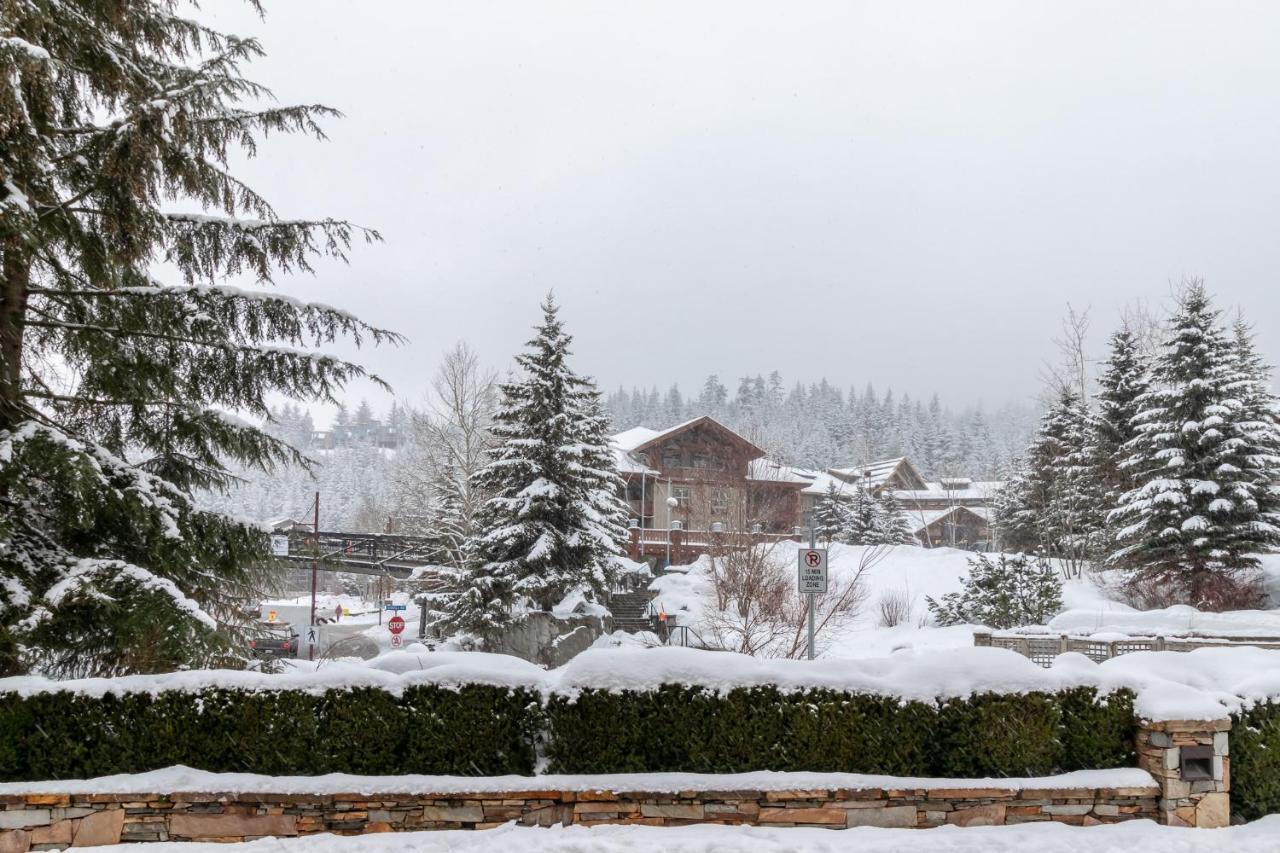 Slopeside Whistler Creek Apartment Exterior photo